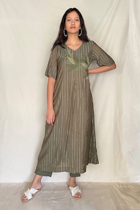 Chambray & CO. Green Chanderi Tissue, Vegan Silk V Neck Embroidered Tunic With Pants 