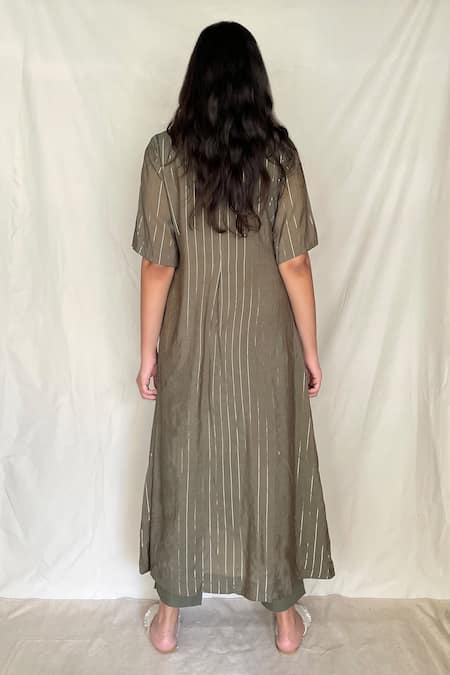 Shop Chambray & CO. Green Chanderi Tissue, Vegan Silk V Neck Embroidered Tunic With Pants at Aza Fashions Shop_Chambray & CO._Green Chanderi Tissue, Vegan Silk V Neck Embroidered Tunic With Pants _at_Aza_Fashions