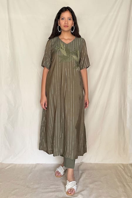 Shop Chambray & CO. Green Chanderi Tissue, Vegan Silk V Neck Embroidered Tunic With Pants Online at Aza Fashions Shop_Chambray & CO._Green Chanderi Tissue, Vegan Silk V Neck Embroidered Tunic With Pants _Online_at_Aza_Fashions