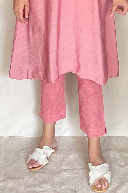 Shop Chambray & CO. Pink Chanderi Tissue, Vegan Silk V Neck Embroidered Tunic Online at Aza Fashions Shop_Chambray & CO._Pink Chanderi Tissue, Vegan Silk V Neck Embroidered Tunic _Online_at_Aza_Fashions