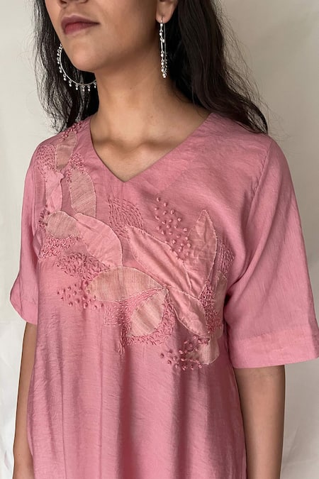 Chambray & CO. Pink Handwoven Cotton With Zari Checks, Vegan Silk V Embroidered Tunic Pants at Aza Fashions Chambray & CO._Pink Handwoven Cotton With Zari Checks, Vegan Silk V Embroidered Tunic Pants _at_Aza_Fashions