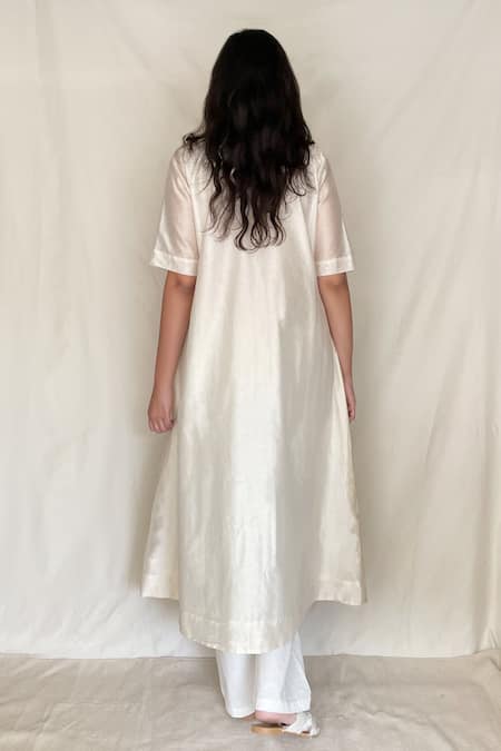 Shop Chambray & CO. White Chanderi Tissue, Vegan Silk V Neck Embroidered Tunic at Aza Fashions Shop_Chambray & CO._White Chanderi Tissue, Vegan Silk V Neck Embroidered Tunic _at_Aza_Fashions