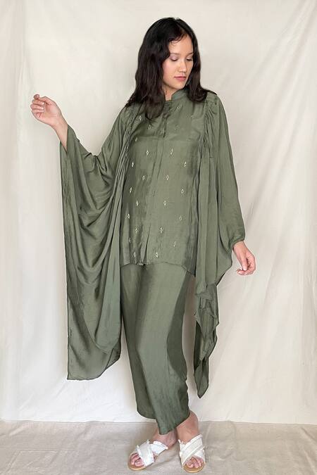 Shop Chambray & CO. Pink Chanderi Tissue, Vegan Silk Mandarin Collar Embroidered Kaftan Tunic Online at Aza Fashions Shop_Chambray & CO._Pink Chanderi Tissue, Vegan Silk Mandarin Collar Embroidered Kaftan Tunic _Online_at_Aza_Fashions