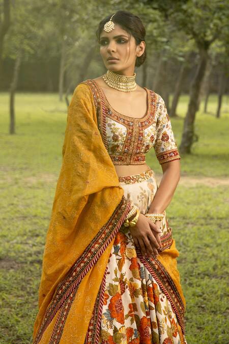 Kalista White Lehenga And Blouse Dola Silk Dupatta Organza Scoop Printed Bridal Set Online at Aza Fashions Kalista_White Lehenga And Blouse Dola Silk Dupatta Organza Scoop Printed Bridal Set _Online_at_Aza_Fashions