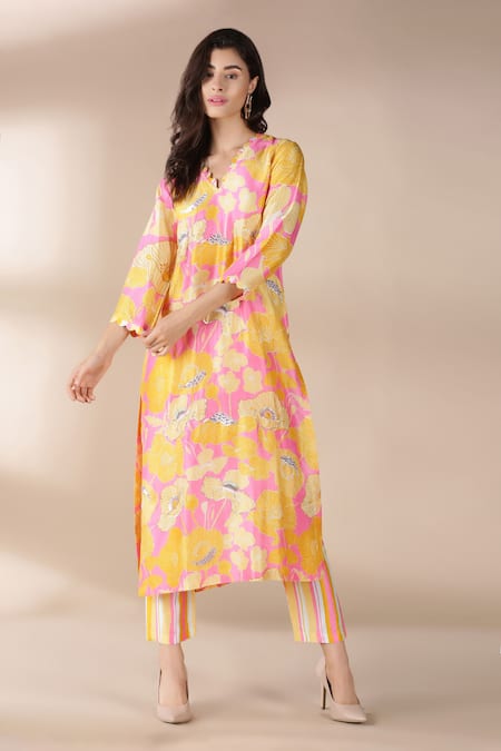 Archana Shah Printed Kurta & Pant Set 