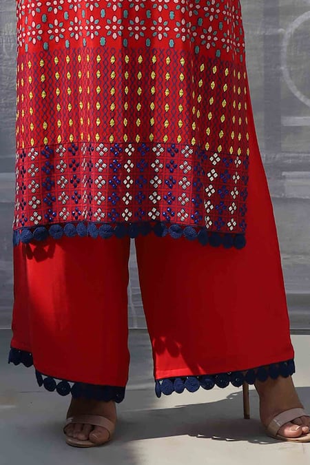 Shop Pooja Rajgarhia Gupta Red Crepe, Georgette Floral Round Geometric Print Kurta Online at Aza Fashions Shop_Pooja Rajgarhia Gupta_Red Crepe, Georgette Floral Round Geometric Print Kurta _Online_at_Aza_Fashions