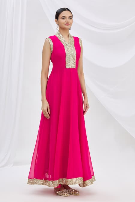 Naintara Bajaj_Pink Georgette Sequins V-neck Flared Embroidered Kurta _Online_at_Aza_Fashions
