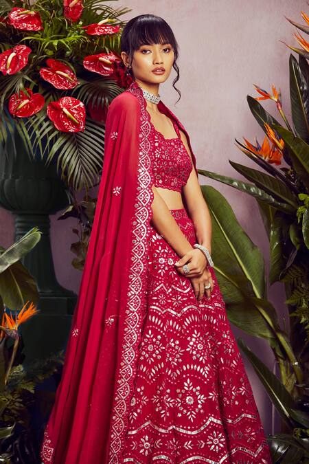 Aneesh Agarwaal_Red Flat Chiffon Lining Shantoon Square Neck Embroidered Bridal Lehenga Set _Online_at_Aza_Fashions