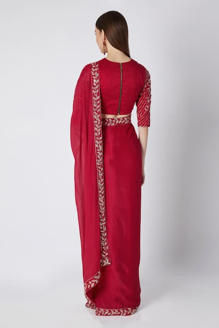 Shop Masumi Mewawalla Red Raw Silk, Crepe Round Embroidered Saree With Blouse at Aza Fashions Shop_Masumi Mewawalla_Red Raw Silk, Crepe Round Embroidered Saree With Blouse _at_Aza_Fashions