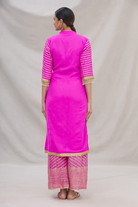 Shop Kunwarani Ritu Pink Georgette Embroidery Mandarin Collar Kurta Set at Aza Fashions Shop_Kunwarani Ritu_Pink Georgette Embroidery Mandarin Collar Kurta Set _at_Aza_Fashions