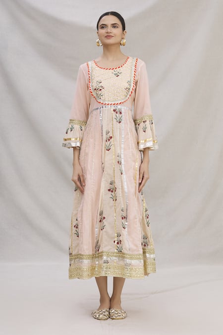 Shop_Kunwarani Ritu_Peach Cotton Embroidery Round Floral Motif Anarkali With Dupatta  _Online_at_Aza_Fashions