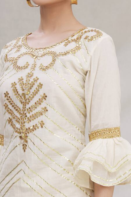 Kunwarani Ritu_Beige Cotton Embroidery Round Kurta And Pant Set  _at_Aza_Fashions