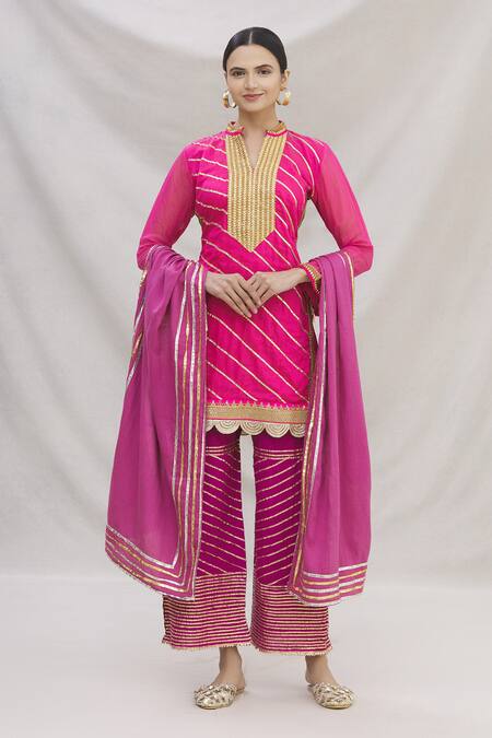 Kunwarani Ritu Pink Cotton Mandarin Collar Embroidered Kurta Set Online at Aza Fashions Kunwarani Ritu_Pink Cotton Mandarin Collar Embroidered Kurta Set _Online_at_Aza_Fashions