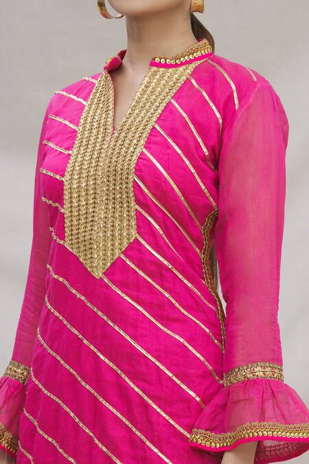 Kunwarani Ritu Pink Cotton Mandarin Collar Embroidered Kurta Set at Aza Fashions Kunwarani Ritu_Pink Cotton Mandarin Collar Embroidered Kurta Set _at_Aza_Fashions