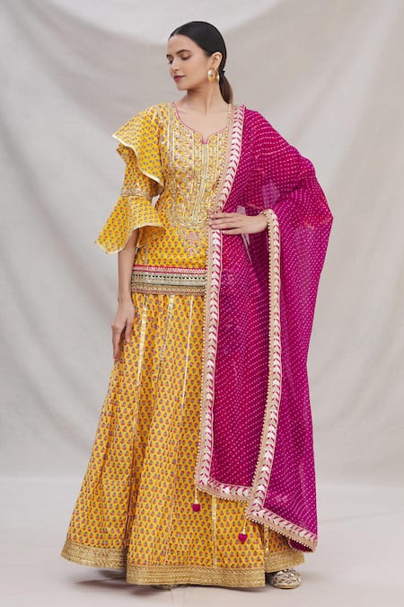 Kunwaraniritu Floral Motif Kurta Lehenga Set 