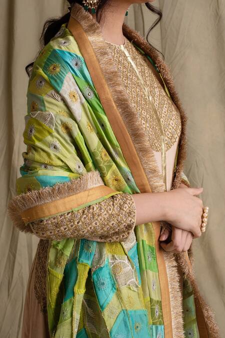 Buy Priyanka Raajiv Green Silk, Cotton, Banarasi Dupatta Online at Aza Fashions Buy_Priyanka Raajiv_Green Silk, Cotton, Banarasi Dupatta _Online_at_Aza_Fashions