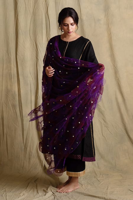 Priyanka Raajiv Purple Net Embroidered Dupatta