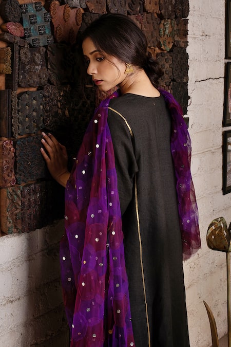 Shop Priyanka Raajiv Purple Net Embroidered Dupatta at Aza Fashions Shop_Priyanka Raajiv_Purple Net Embroidered Dupatta _at_Aza_Fashions