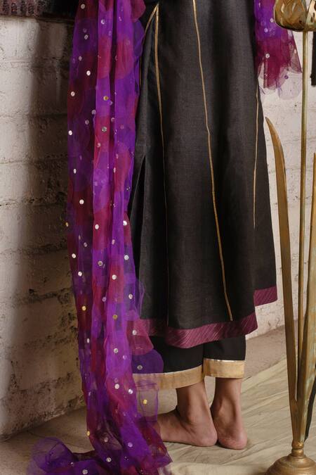 Buy Priyanka Raajiv Purple Net Embroidered Dupatta Online at Aza Fashions Buy_Priyanka Raajiv_Purple Net Embroidered Dupatta _Online_at_Aza_Fashions