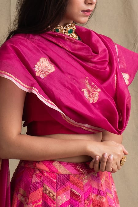 Shop Priyanka Raajiv Pink Chanderi Dupatta at Aza Fashions Shop_Priyanka Raajiv_Pink Chanderi Dupatta _at_Aza_Fashions