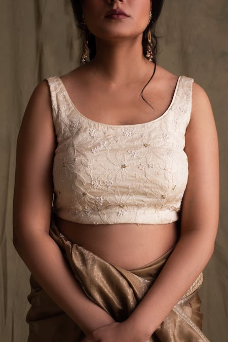 Priyanka Raajiv White Crepe Silk Round Chikankari Blouse Online at Aza Fashions Priyanka Raajiv_White Crepe Silk Round Chikankari Blouse _Online_at_Aza_Fashions