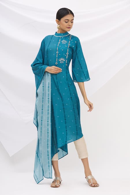 17:17 by Simmi Saboo Draped Kaftan Kurta 