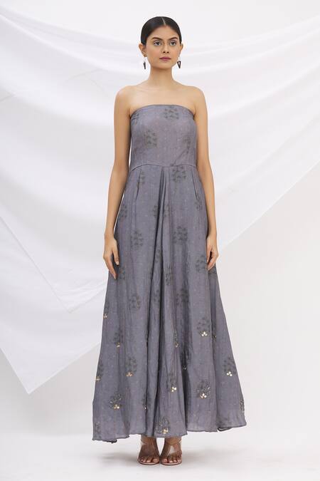 Shop 17:17 By Simmi Saboo Grey Cotton Silk Bandeau Jumpsuit With Drape Online at Aza Fashions Shop_17:17 By Simmi Saboo_Grey Cotton Silk Bandeau Jumpsuit With Drape _Online_at_Aza_Fashions