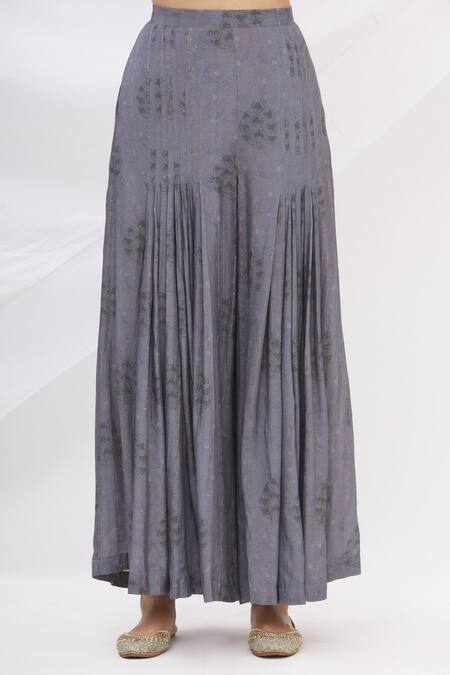 17:17 By Simmi Saboo Grey Cotton Silk Embroidery U Neck Printed Jacket And Kurta Set at Aza Fashions 17:17 By Simmi Saboo_Grey Cotton Silk Embroidery U Neck Printed Jacket And Kurta Set _at_Aza_Fashions