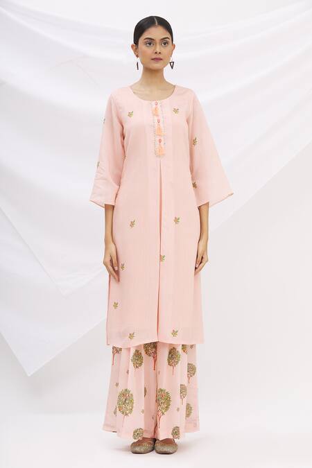 17:17 By Simmi Saboo Pink Chanderi Silk Embroidery Round Kurta And Pant Set Online at Aza Fashions 17:17 By Simmi Saboo_Pink Chanderi Silk Embroidery Round Kurta And Pant Set _Online_at_Aza_Fashions