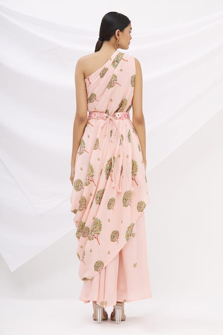 Shop 17:17 By Simmi Saboo Pink Chanderi Silk Embroidery Asymmetric Tunic And Pant Set at Aza Fashions Shop_17:17 By Simmi Saboo_Pink Chanderi Silk Embroidery Asymmetric Tunic And Pant Set _at_Aza_Fashions