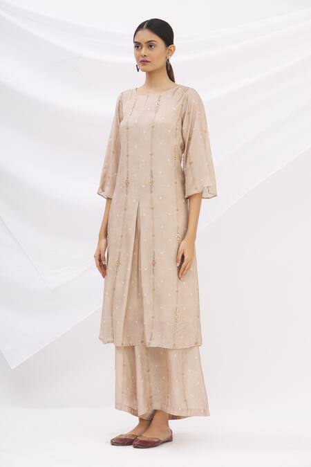 17:17 By Simmi Saboo Beige Cotton Silk Embroidery Round Pleated Kurta And Pant Set Online at Aza Fashions 17:17 By Simmi Saboo_Beige Cotton Silk Embroidery Round Pleated Kurta And Pant Set _Online_at_Aza_Fashions