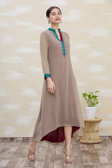 Kommal Sood_Beige Georgette Embroidery V Neck Asymmetrical Tunic  _Online_at_Aza_Fashions