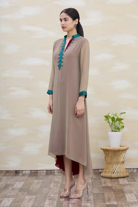 Buy_Kommal Sood_Beige Georgette Embroidery V Neck Asymmetrical Tunic  _Online_at_Aza_Fashions