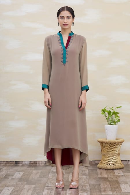 Shop_Kommal Sood_Beige Georgette Embroidery V Neck Asymmetrical Tunic  _Online_at_Aza_Fashions
