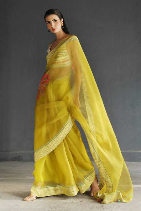 Buy_Rajiramniq_Yellow Organza Embroidery Leaf Neck Applique Saree With Unstitched Blouse Piece _Online_at_Aza_Fashions