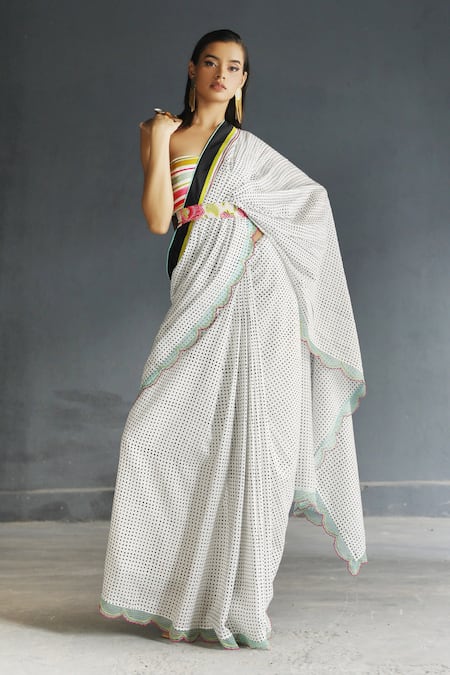 Rajiramniq Printed Saree with Blouse With Unstitched Blouse Piece 