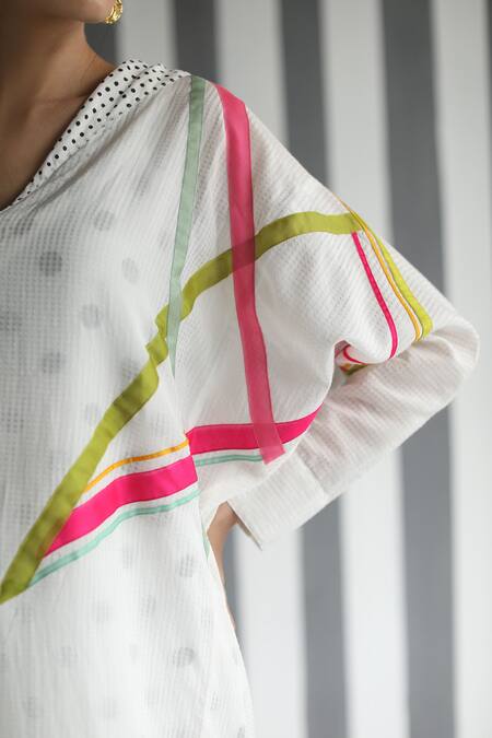 Shop Rajiramniq White Cotton Silk Embroidery V Neck Printed Kurta And Pant Set Online at Aza Fashions Shop_Rajiramniq_White Cotton Silk Embroidery V Neck Printed Kurta And Pant Set _Online_at_Aza_Fashions