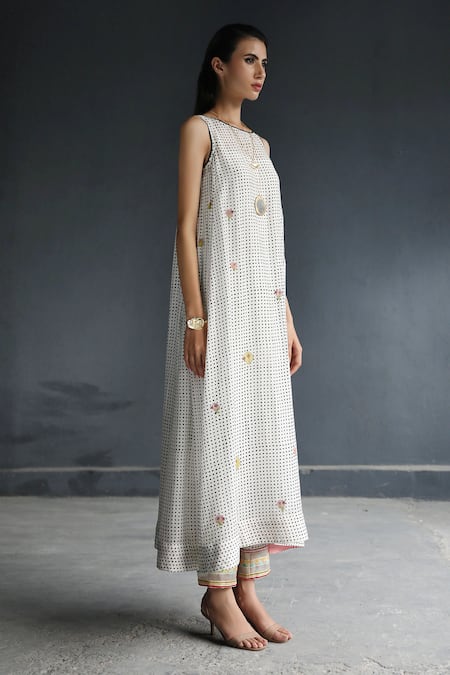 Rajiramniq White Cotton Silk Round Printed Kurta And Pant Set Online at Aza Fashions Rajiramniq_White Cotton Silk Round Printed Kurta And Pant Set _Online_at_Aza_Fashions