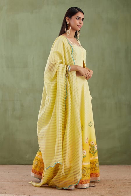Abbaran_Yellow Chanderi Dupatta Banarasi U Neck Printed Lehenga Set _Online_at_Aza_Fashions