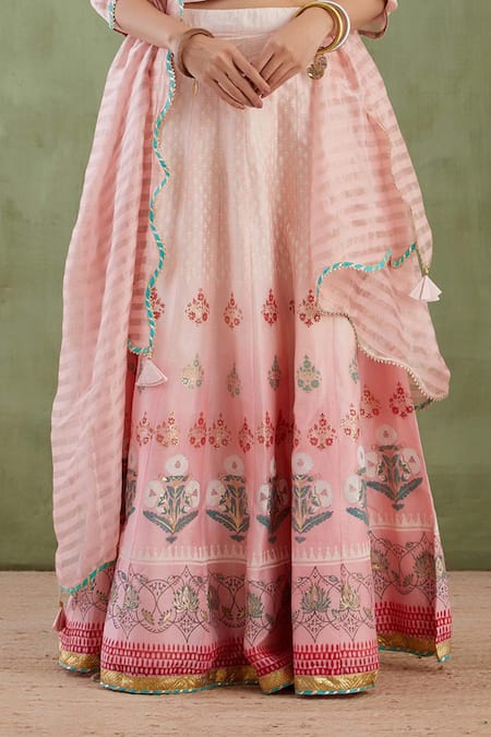 Abbaran Pink Chanderi Dupatta Banarasi U Neck Printed Lehenga Set at Aza Fashions Abbaran_Pink Chanderi Dupatta Banarasi U Neck Printed Lehenga Set _at_Aza_Fashions