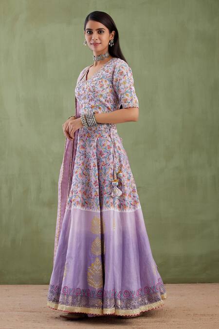 Buy Abbaran Purple Chanderi Dupatta Banarasi V Neck Printed Lehenga Set Online at Aza Fashions Buy_Abbaran_Purple Chanderi Dupatta Banarasi V Neck Printed Lehenga Set _Online_at_Aza_Fashions