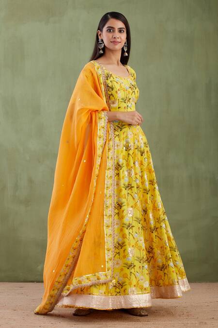 Abbaran Yellow Cotton Silk Dupatta Chanderi Round Printed Lehenga Set Online at Aza Fashions Abbaran_Yellow Cotton Silk Dupatta Chanderi Round Printed Lehenga Set _Online_at_Aza_Fashions