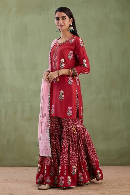 Buy_Abbaran_Maroon Cotton Silk Dupatta Chanderi Round Printed Kurta Gharara Set _Online_at_Aza_Fashions