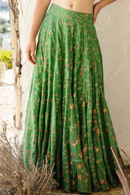Buy_Shruti Sancheti_Green Mul V Neck Printed Lehenga Set_Online_at_Aza_Fashions