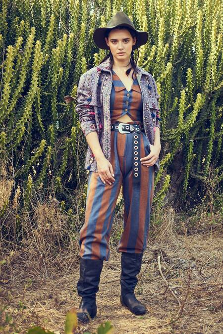 Buy_Verb By Pallavi Singhee_Multi Color Cotton Spread Collar Striped Crop Top_Online_at_Aza_Fashions