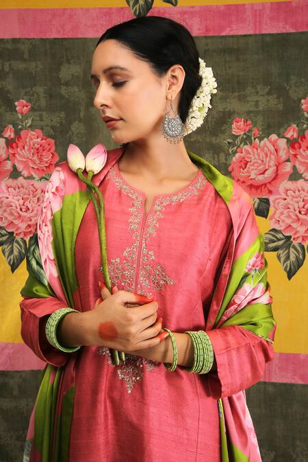 Vrinda By Pundrik Dubey Pink Raw , Satin , Chanderi Notched Sandli Gulabi Anarkali Set Online at Aza Fashions Vrinda By Pundrik Dubey_Pink Raw , Satin , Chanderi Notched Sandli Gulabi Anarkali Set_Online_at_Aza_Fashions