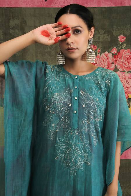Vrinda By Pundrik Dubey_Blue Handwoven Chanderi Silk Round Sandli Firozi Kaftan_Online_at_Aza_Fashions