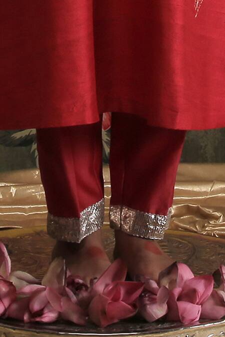 Shop Vrinda By Pundrik Dubey Red Raw , Satin , Chanderi Round Sandli Laal Bagh Anarkali Set Online at Aza Fashions Shop_Vrinda By Pundrik Dubey_Red Raw , Satin , Chanderi Round Sandli Laal Bagh Anarkali Set_Online_at_Aza_Fashions