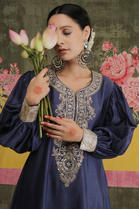 Vrinda By Pundrik Dubey_Blue Organza, Chanderi Silk Round Sandli Neel Marodi Anarkali Set_Online_at_Aza_Fashions