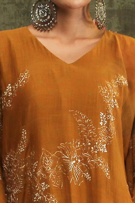 Shop Vrinda By Pundrik Dubey Yellow Handwoven Chanderi Silk V Neck Sandli Swarn Jaal Kaftan Online at Aza Fashions Shop_Vrinda By Pundrik Dubey_Yellow Handwoven Chanderi Silk V Neck Sandli Swarn Jaal Kaftan_Online_at_Aza_Fashions